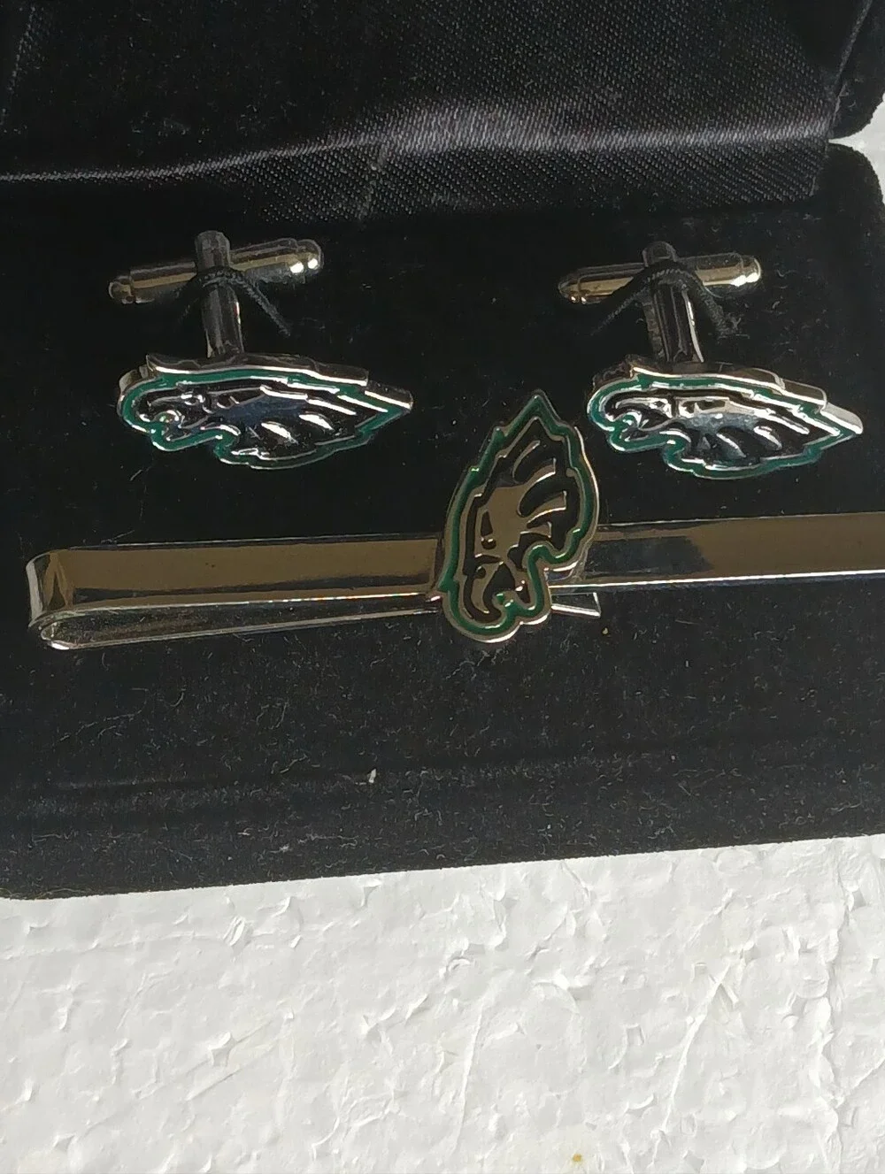 Philadelphia Eagles Cufflinks and Tie Clasp